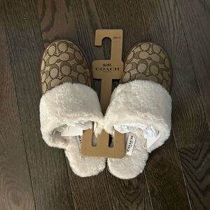 Coach signature slippers NWT